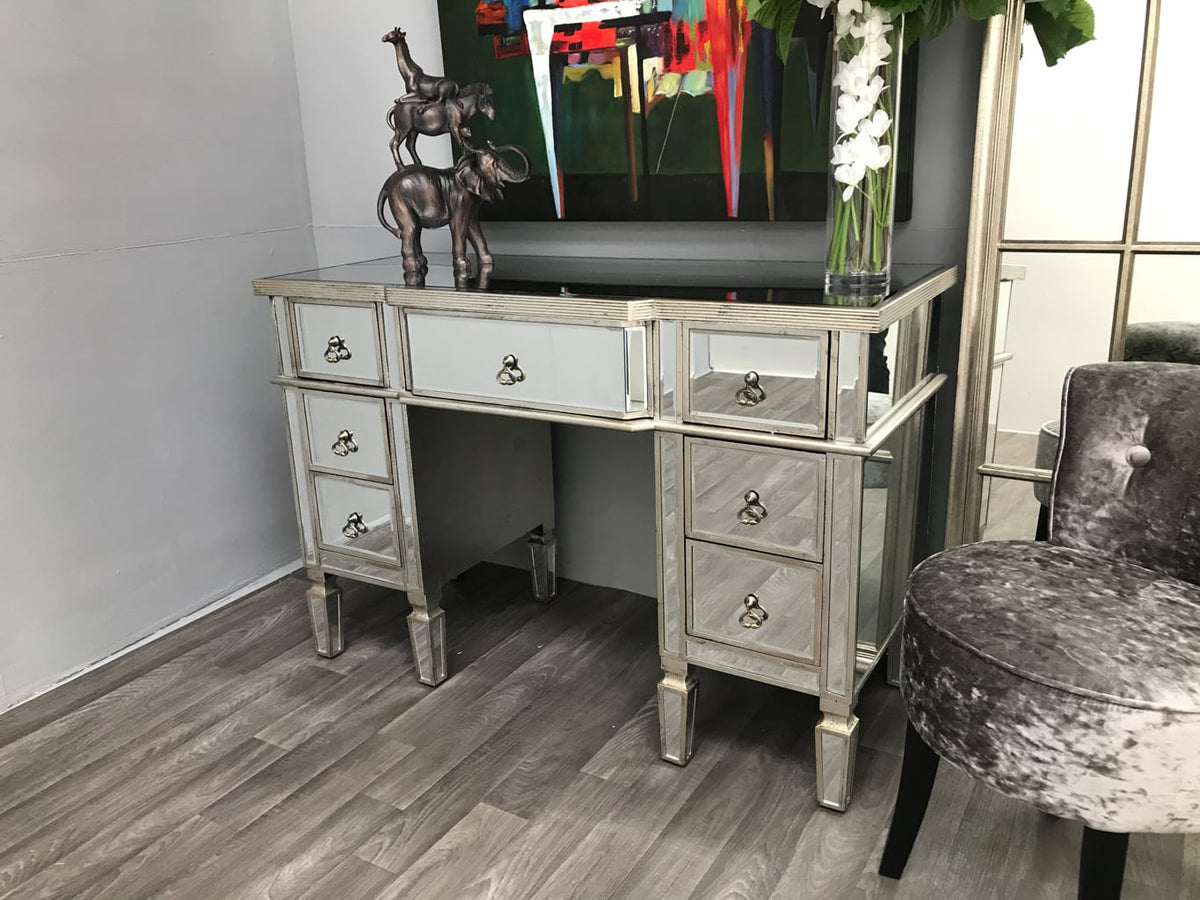 Mirrored dressing table large drawers