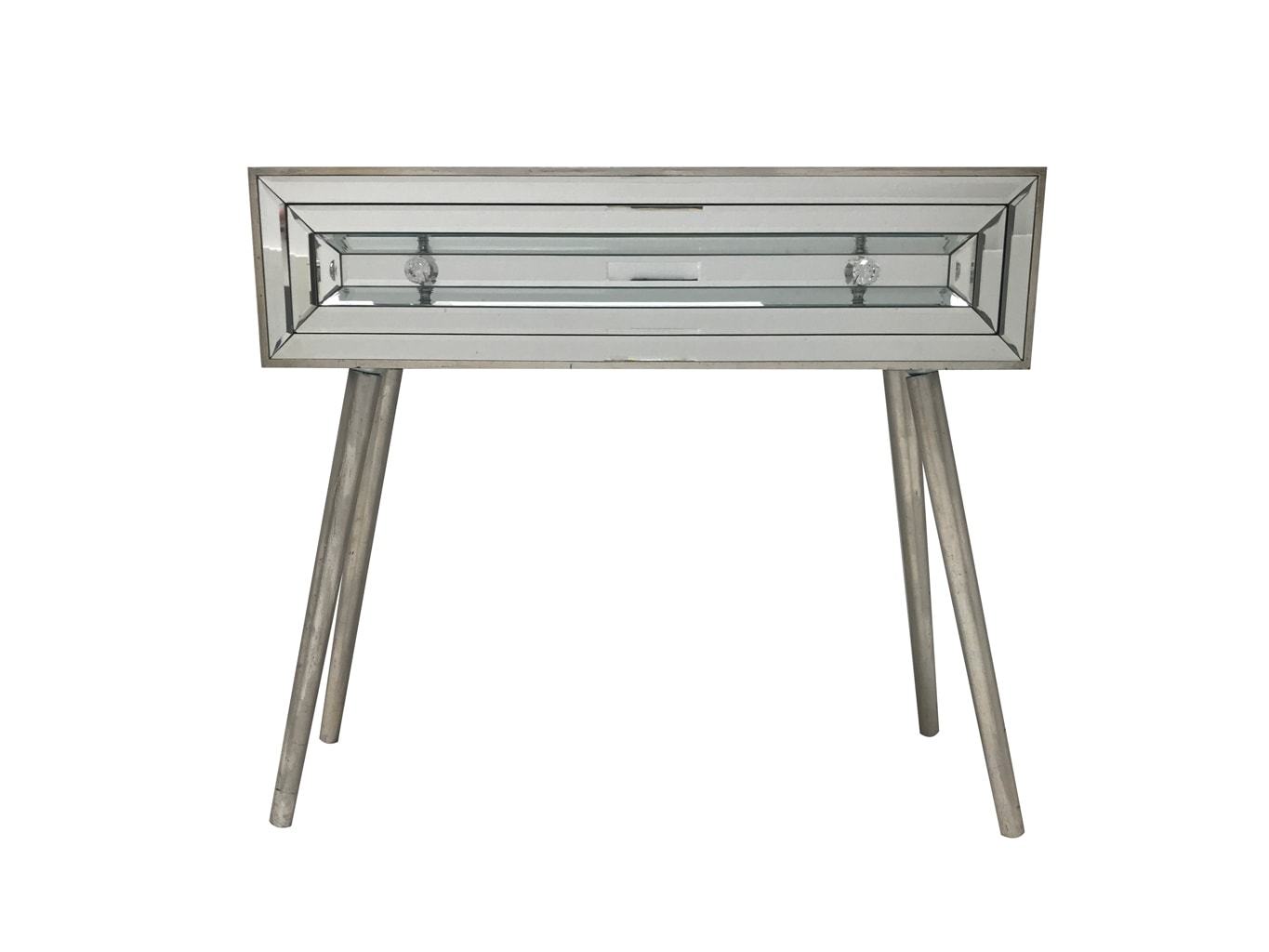 Mirrored console table with a single drawer, view from the font