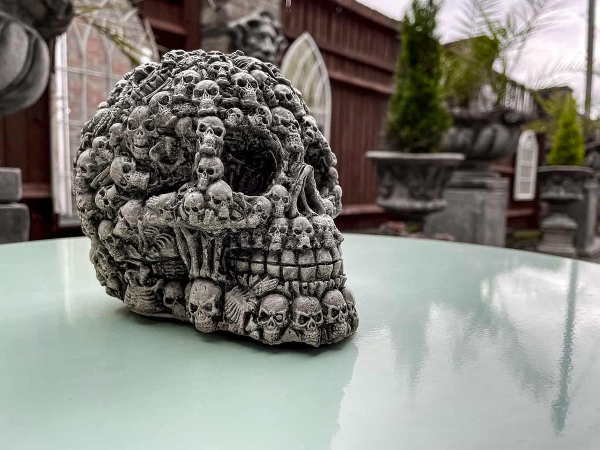 Gothic Skull Stone garden Ornament