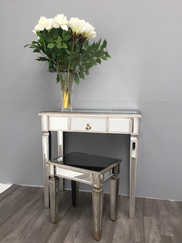 Square silver mirrored side table, can be used as a stool